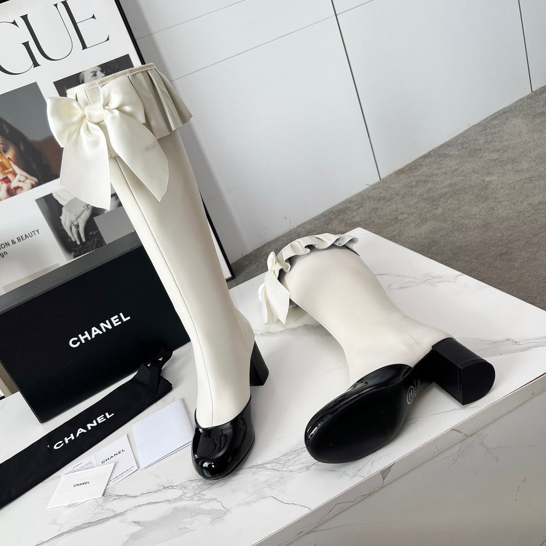 CC 25 high boots white black sheepskin 459457