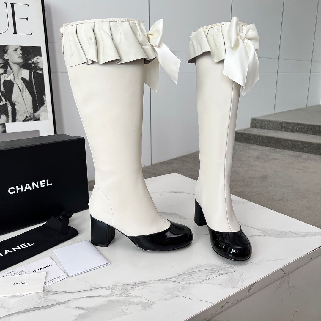 CC 25 high boots white black sheepskin 459457