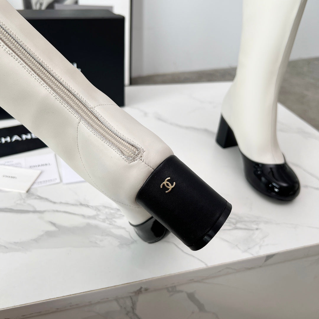 CC 25 high boots white black sheepskin 459457