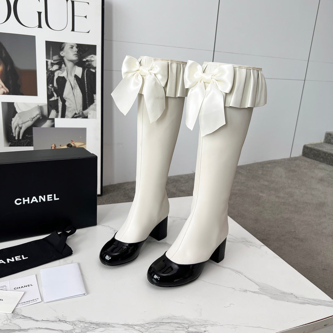 CC 25 high boots white black sheepskin 459457