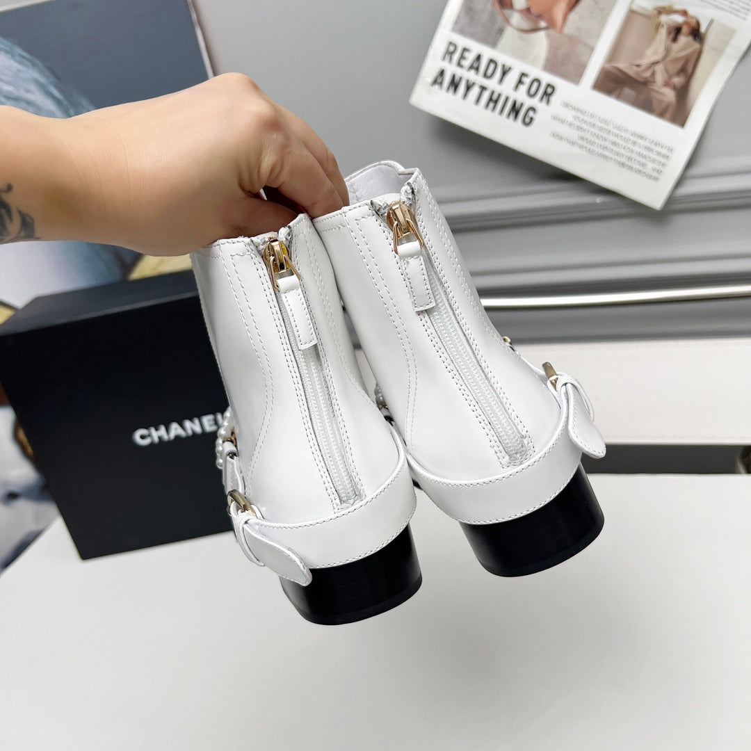 CC 25 latest low-top boots pearl white black sheepskin 459471