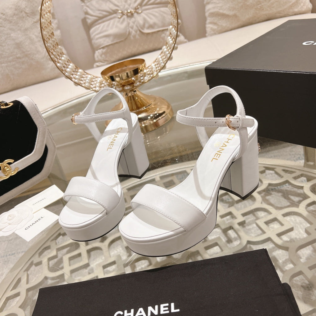 CC 25C 10CM Mid Heed Sandals White Italian Leather 213319