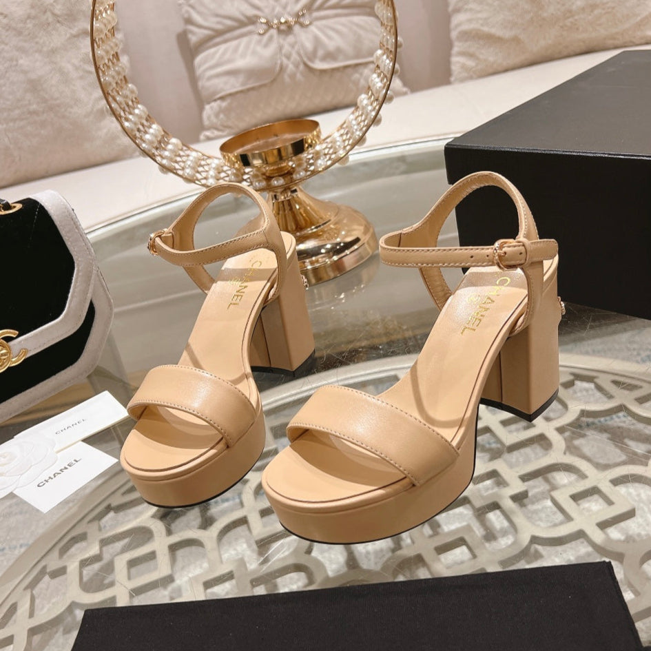 CC 25C 10CM Mid Heed Sandals Cream Italian Leather 213320