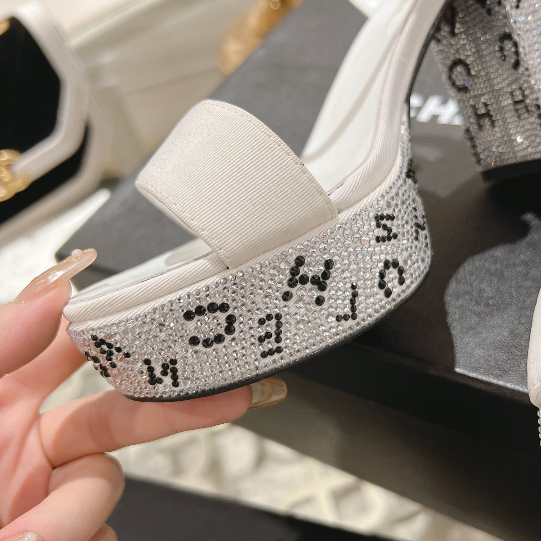 CC 25C 10CM Mid Heed Sandals White Fabric 213325