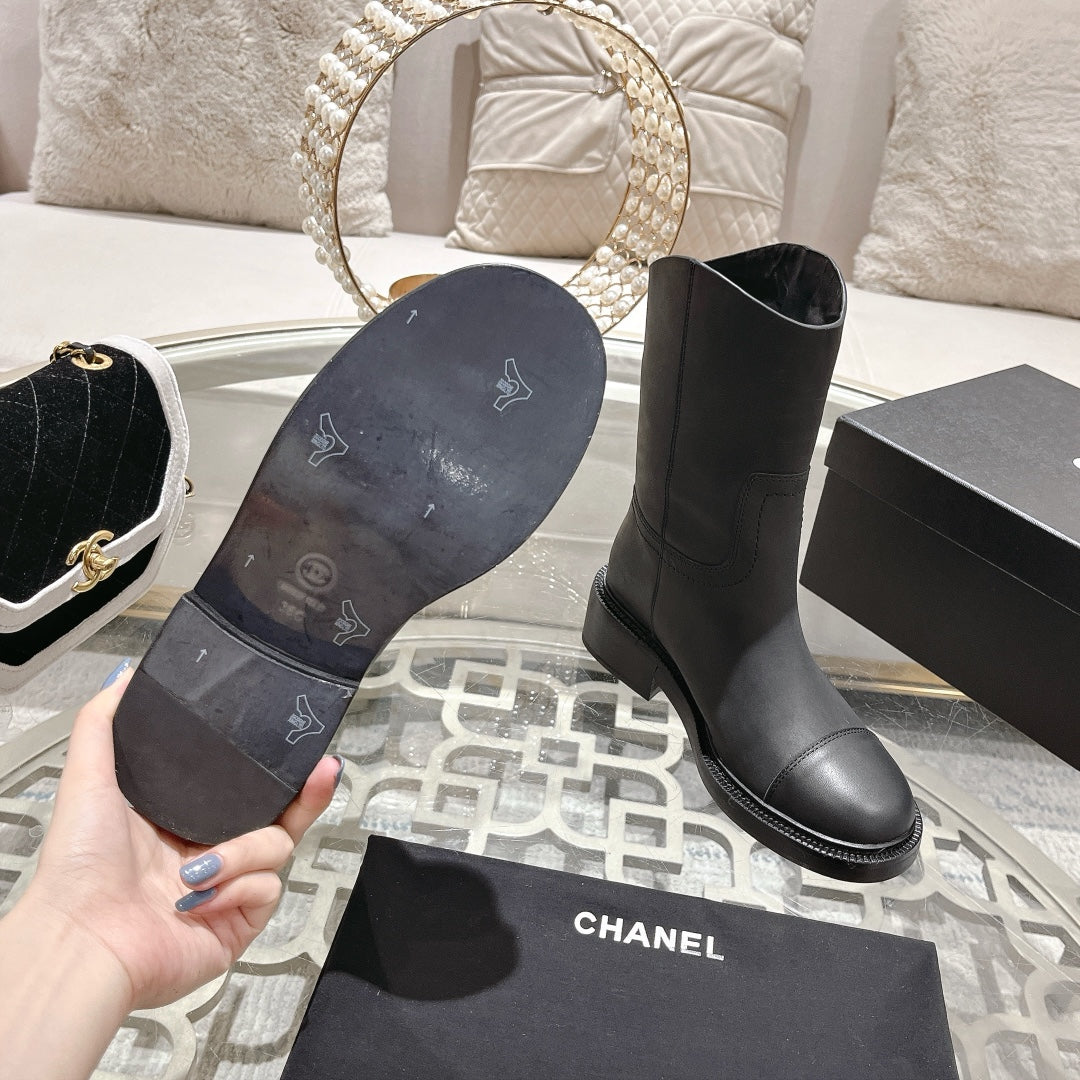 CC Ankle Boots 40mm Black Cowhide