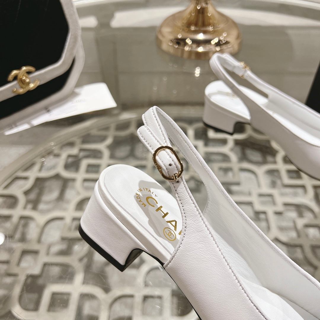 CC Slingbacks 35mm In White Mix Black Lambskin 943266