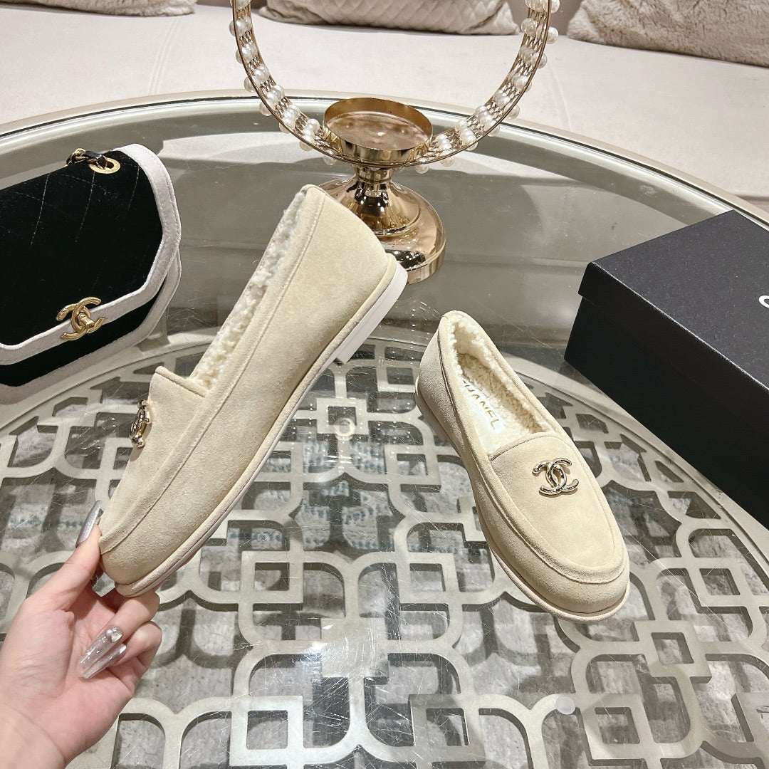 CC 25A Loafer Light Beige Sherpa Suede