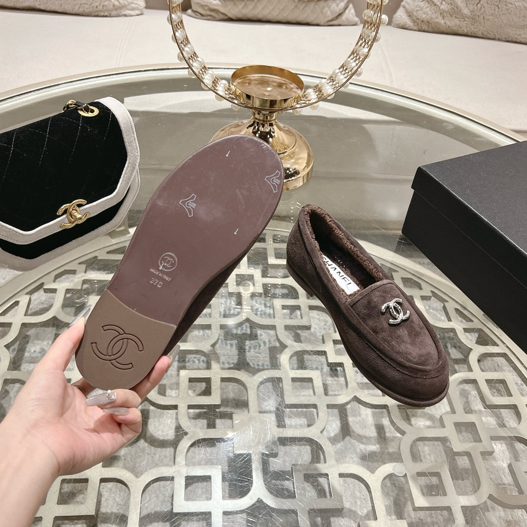 CC 25A Loafer Chocolate Sherpa Suede