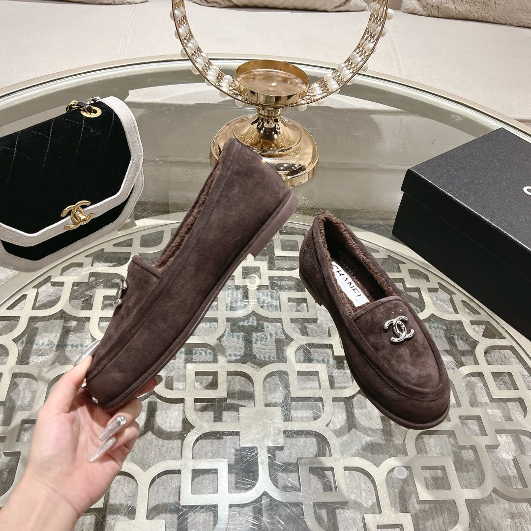 CC 25A Loafer Chocolate Sherpa Suede