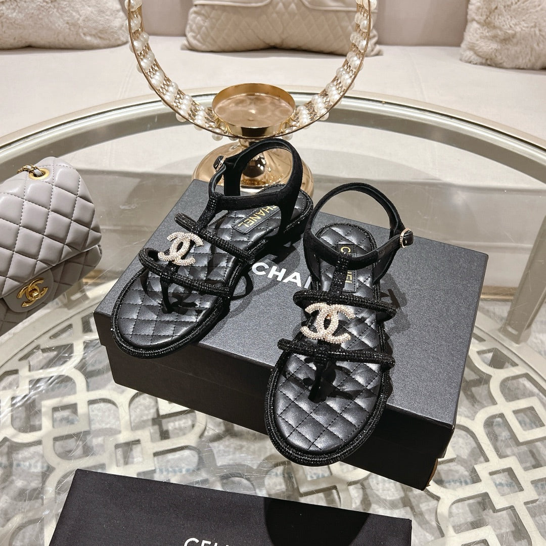 CC 25C Thong Sandal Black Sheepskin 213339