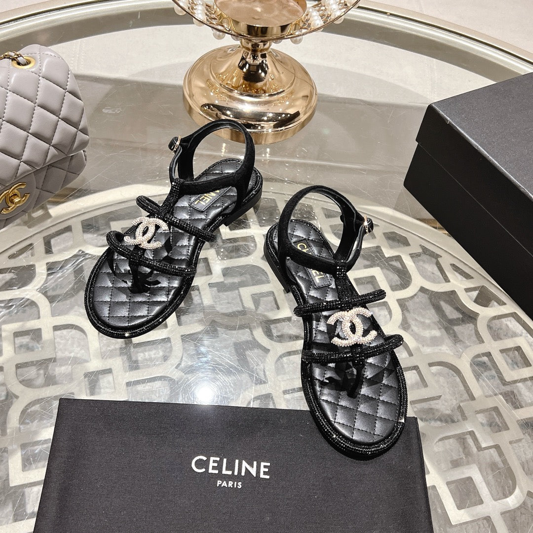 CC 25C Thong Sandal Black Sheepskin 213339