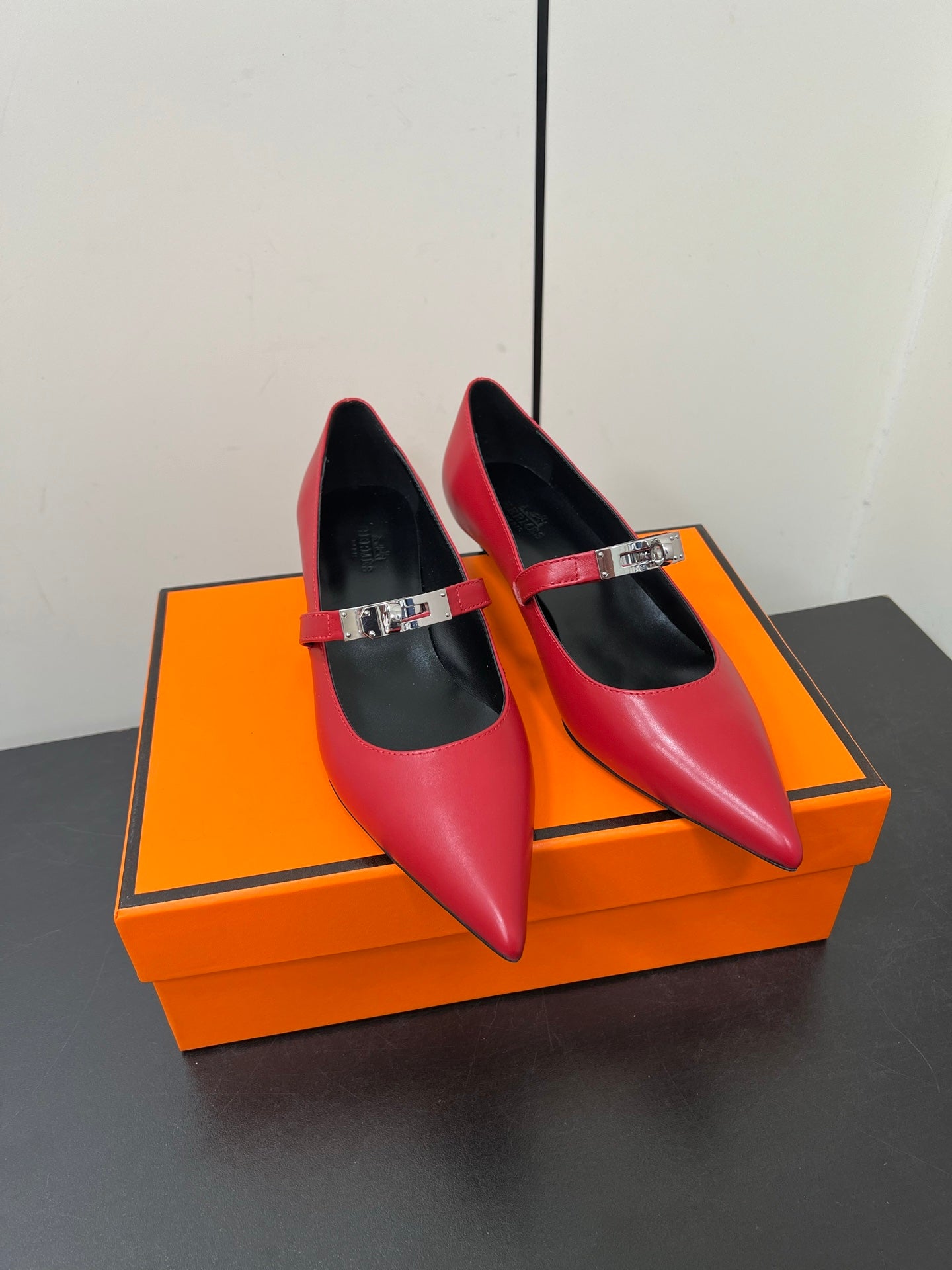 HM 25C Kiara 40 Pump Red Calfskin 210274