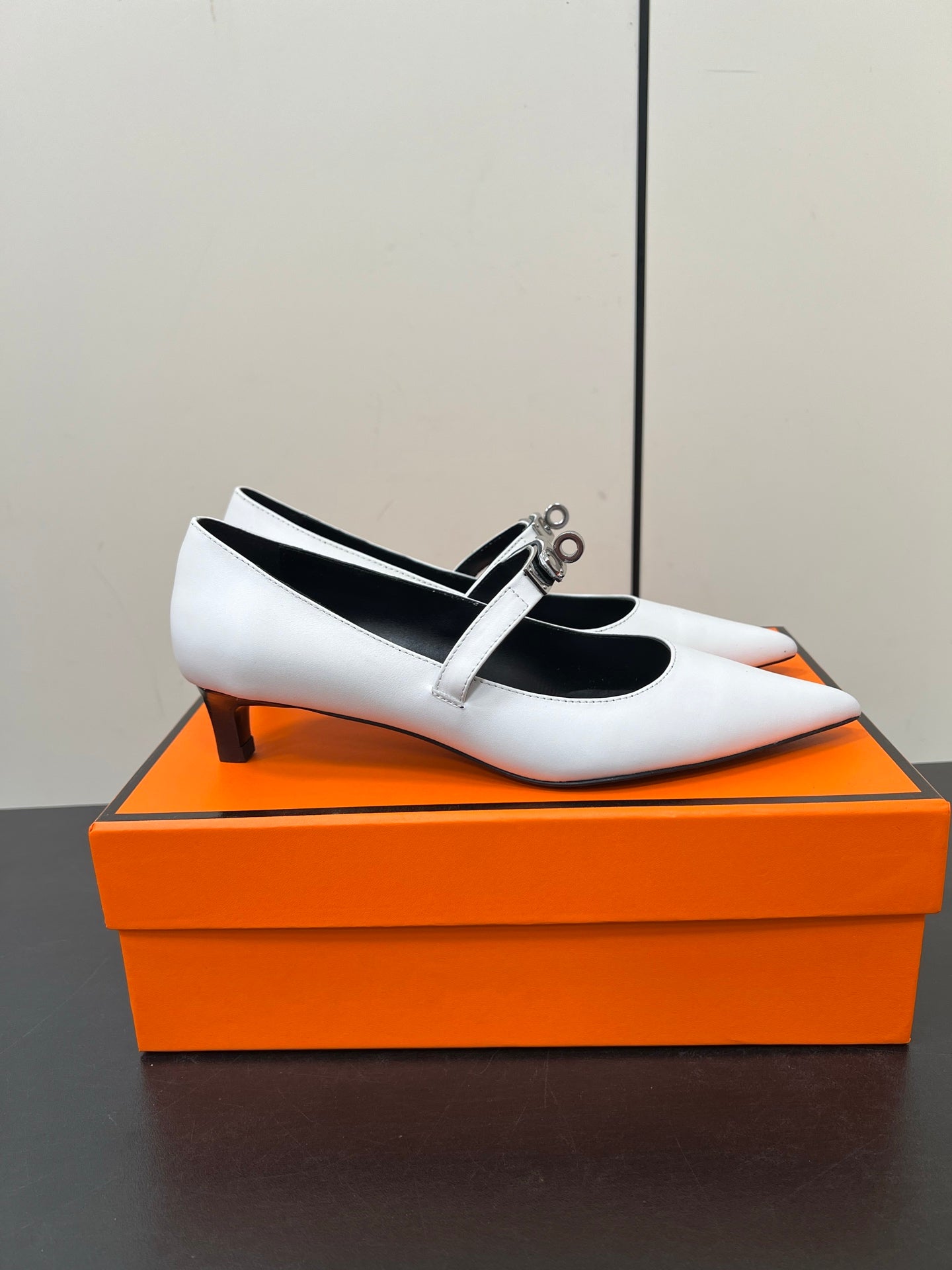 HM 25C Kiara 40 Pump White Calfskin 210282