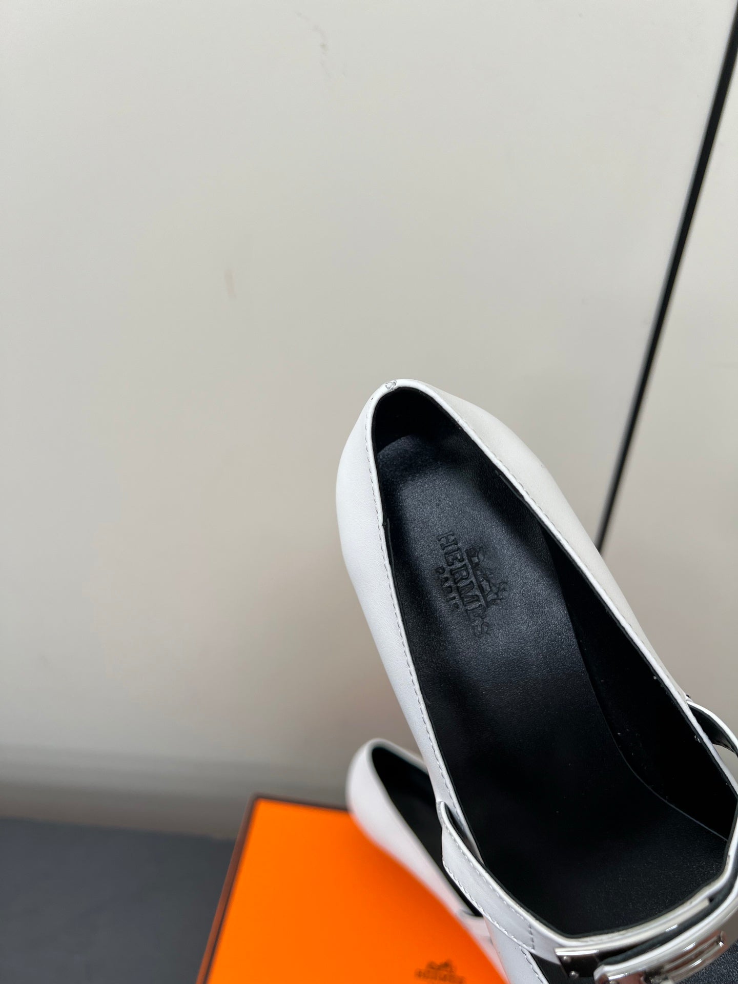 HM 25C Kiara 40 Pump White Calfskin 210282