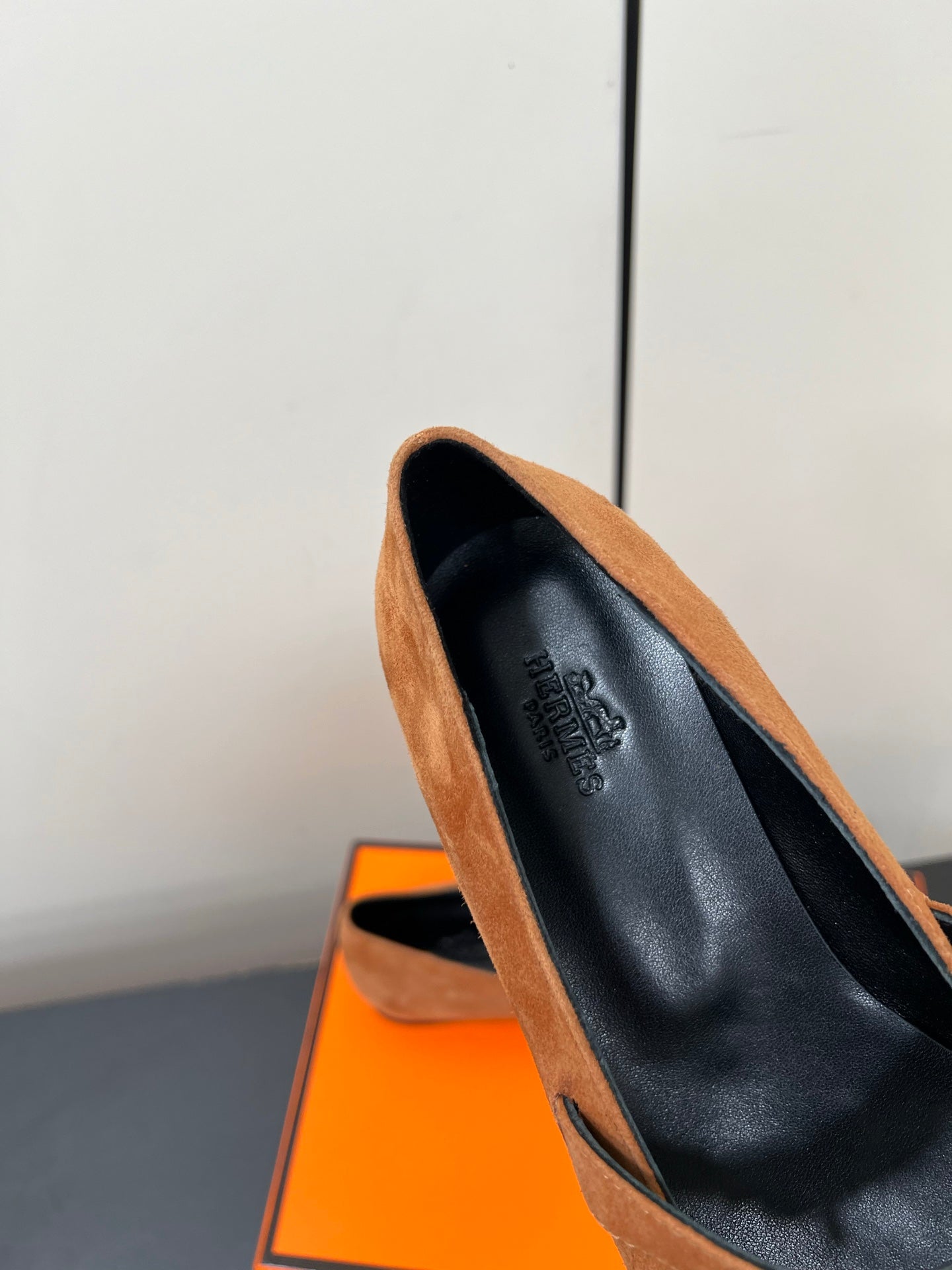 HM 25C Kelly Ballet Flat Cider Orange Suede 210288