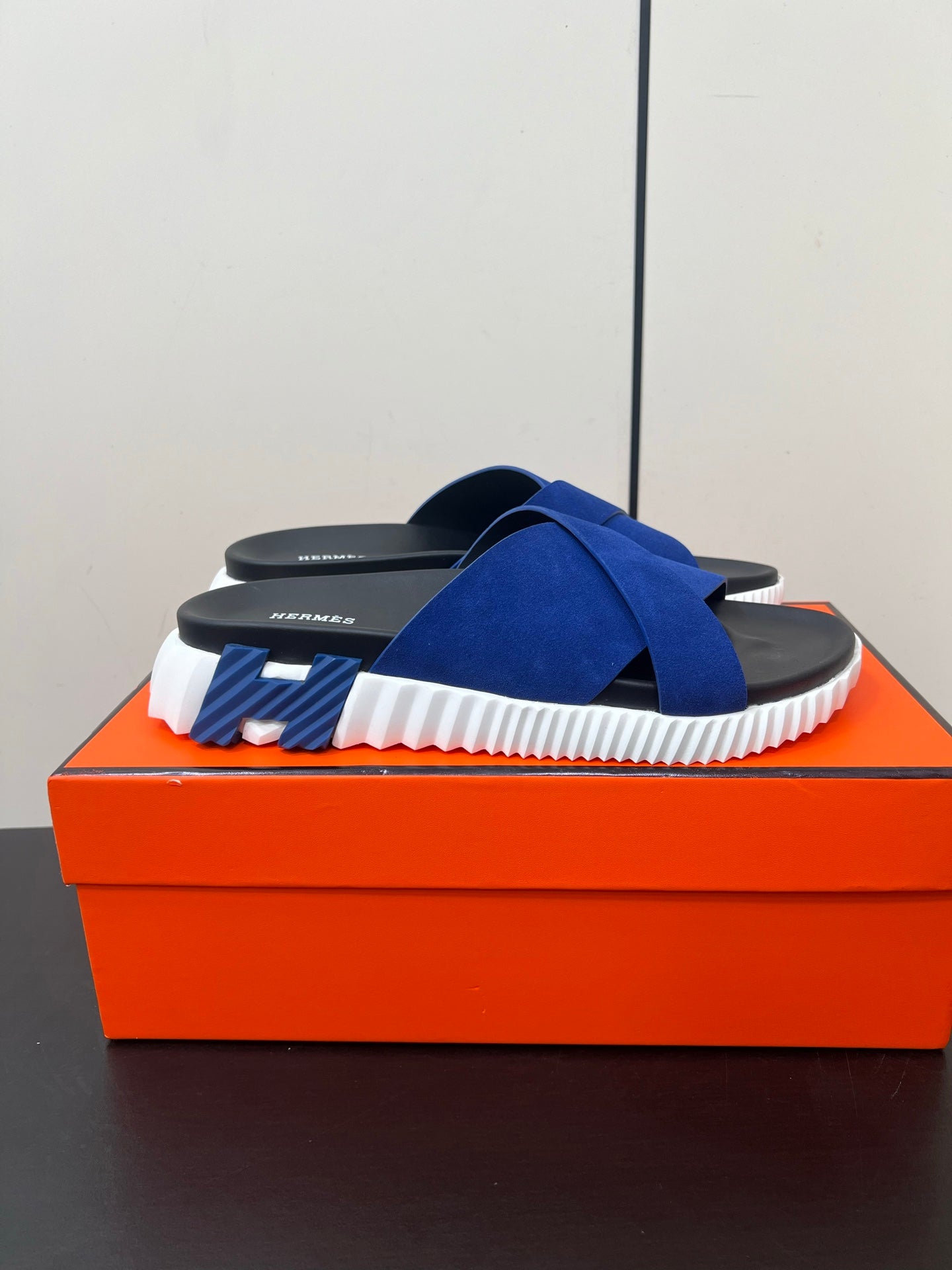 HM Infra Slippers Blue Cowhide 315080