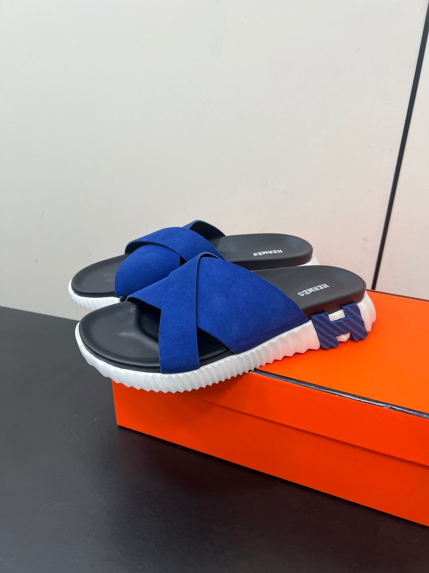 HM Infra Slippers Blue Cowhide 315080