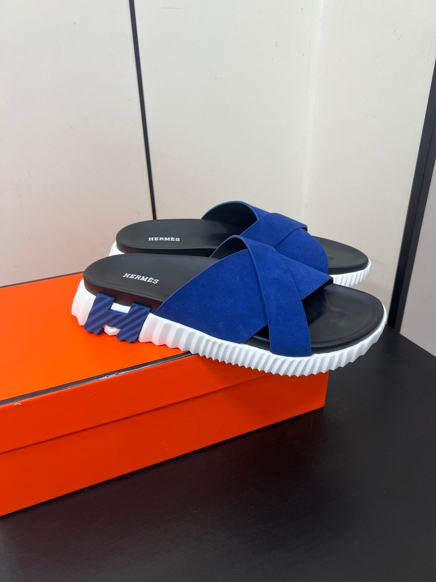 HM Infra Slippers Blue Cowhide 315080