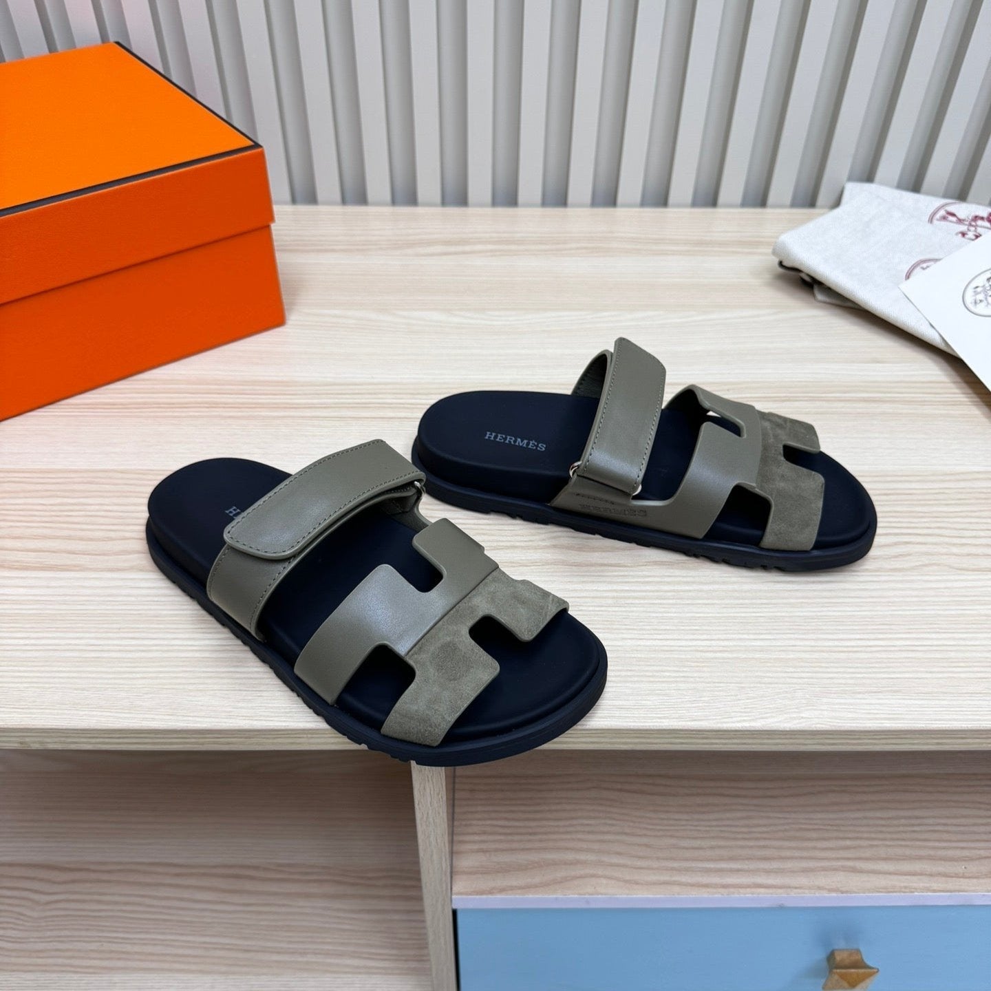 HM Chypre Sandal In Grey Green Cowhide And Suede  968868