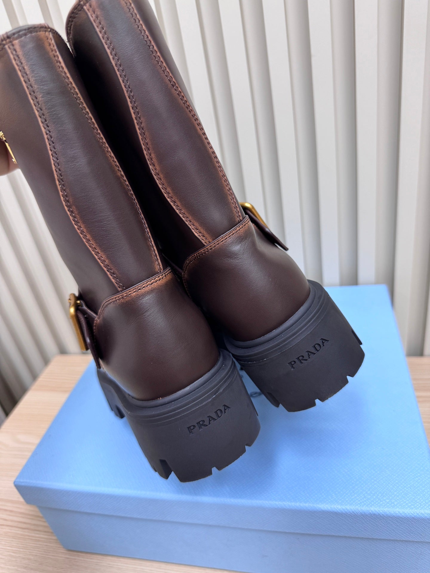 PRA Martin boots dark chocolate brown sheepskin 443645