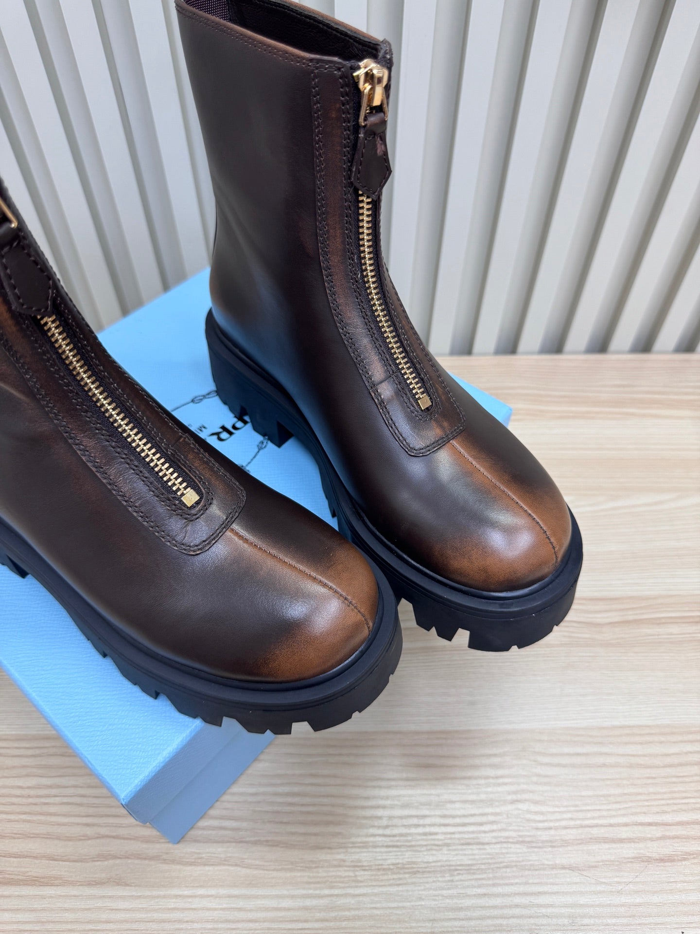 PRA Martin boots dark chocolate brown sheepskin 443648