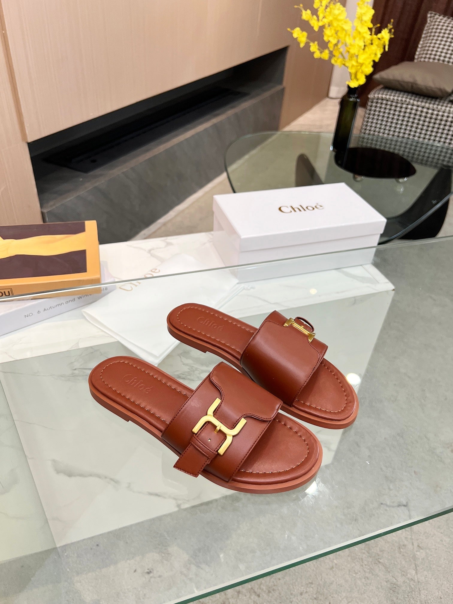 CHLOE HLOE MARCIE SLIDE IN UMBER BROWN CALFSKIN WITH GOLD HARDWARE