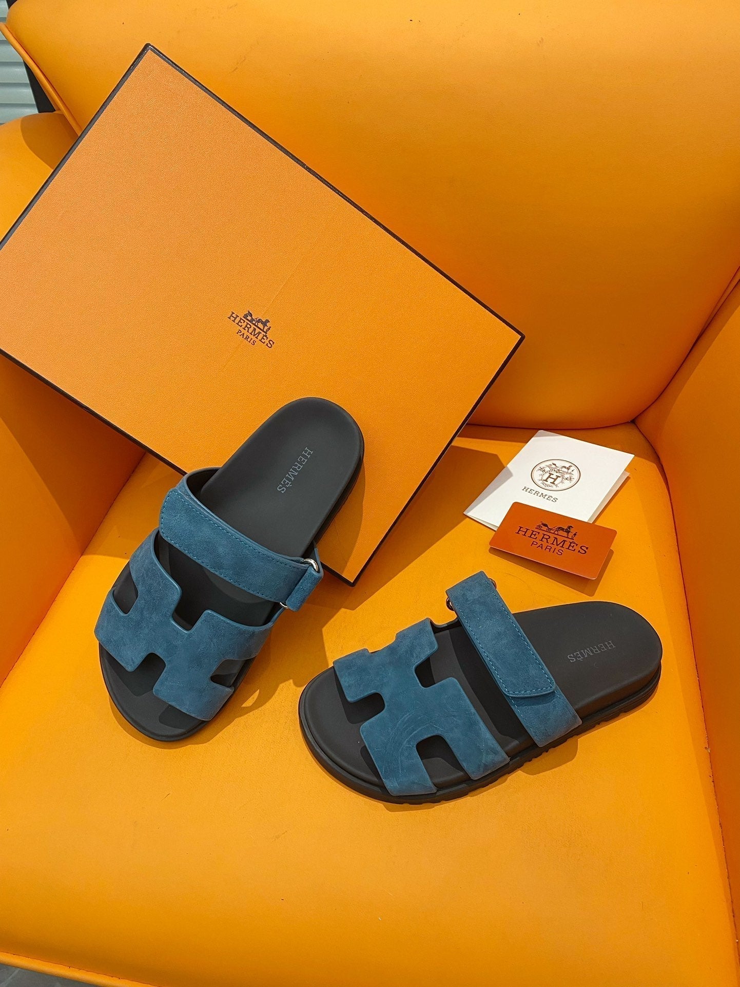chypre sandal blue celeste suede calfksin