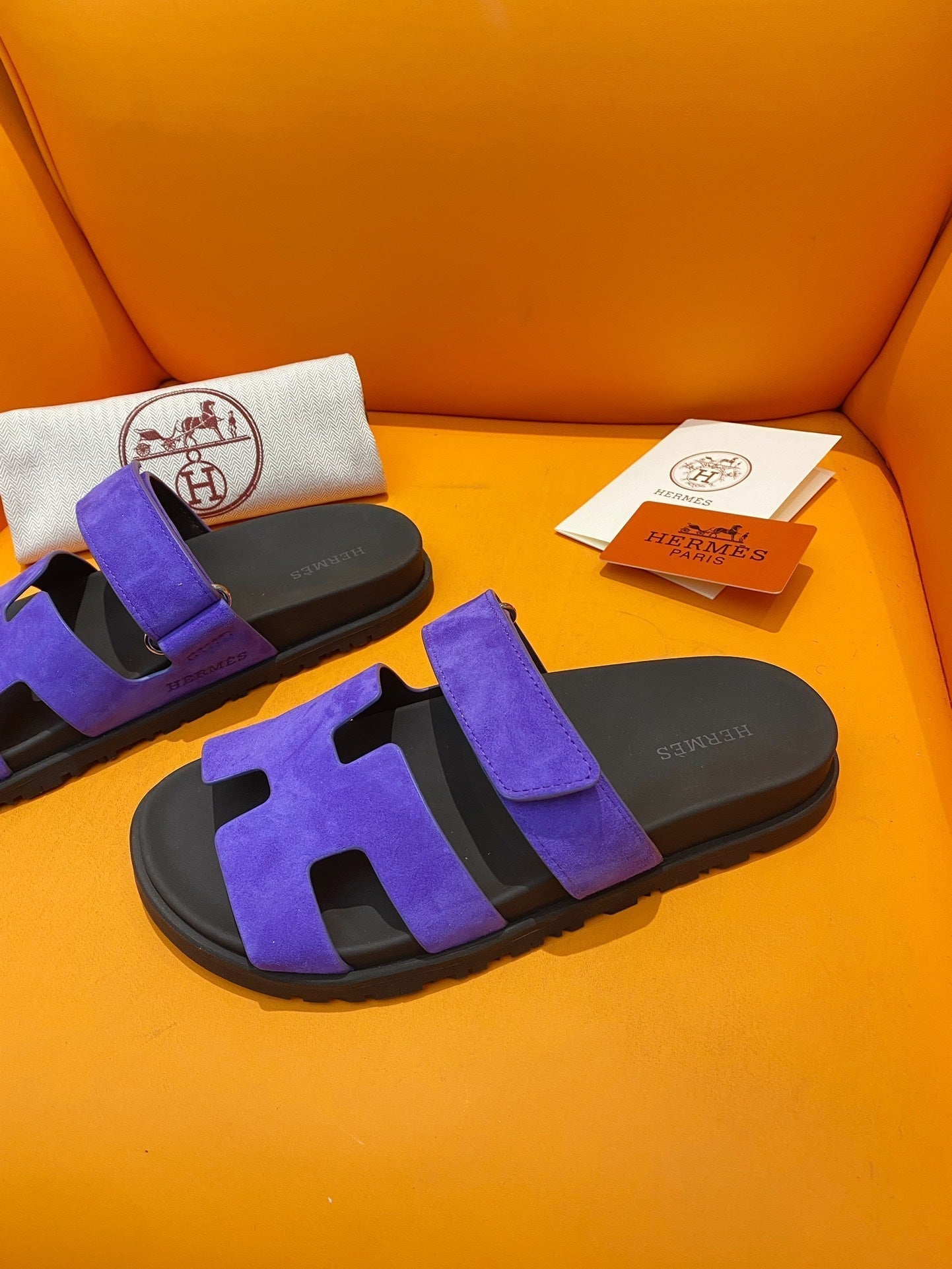 chypre sandal purple suede black calfskin
