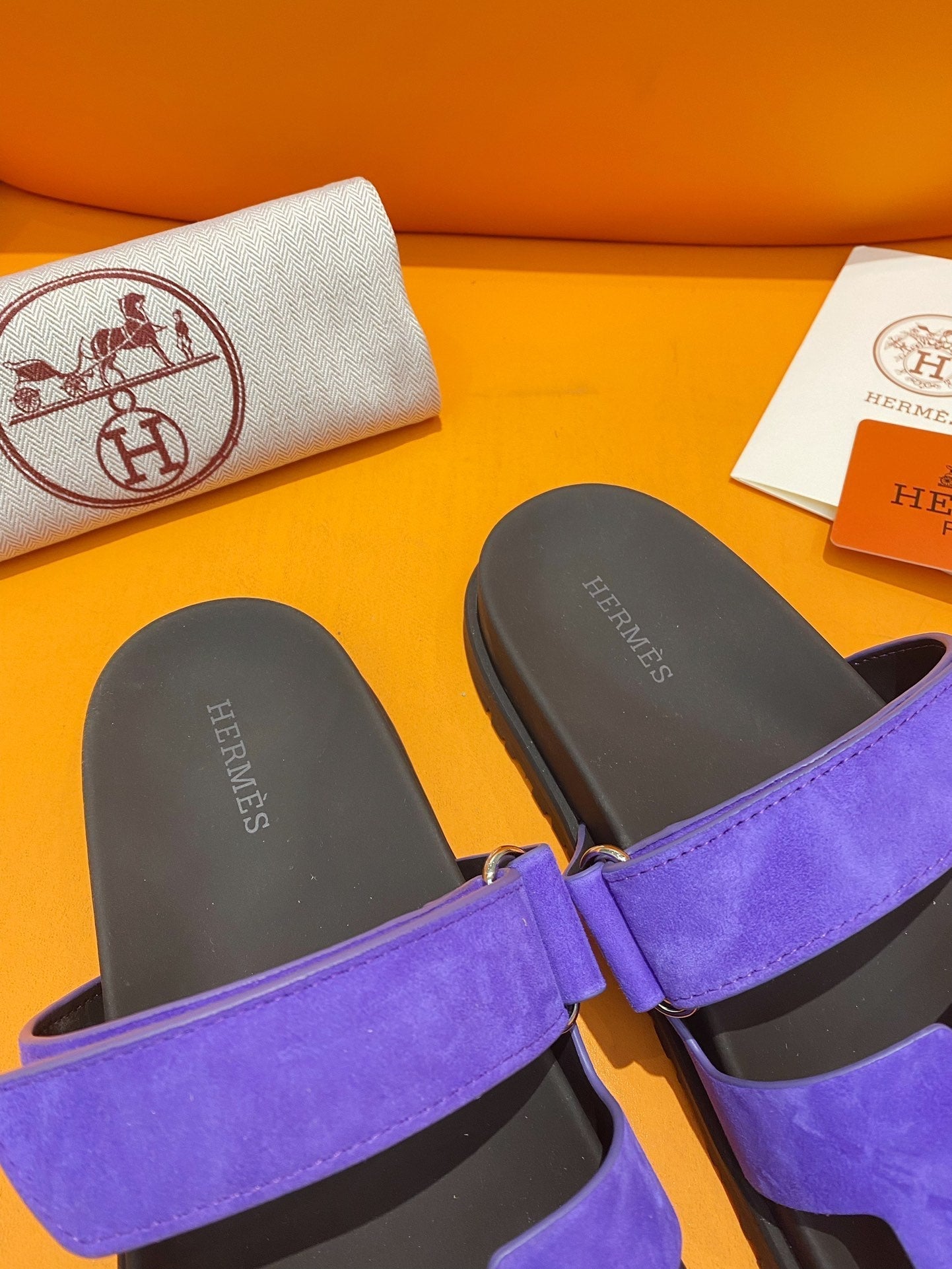 chypre sandal purple suede black calfskin