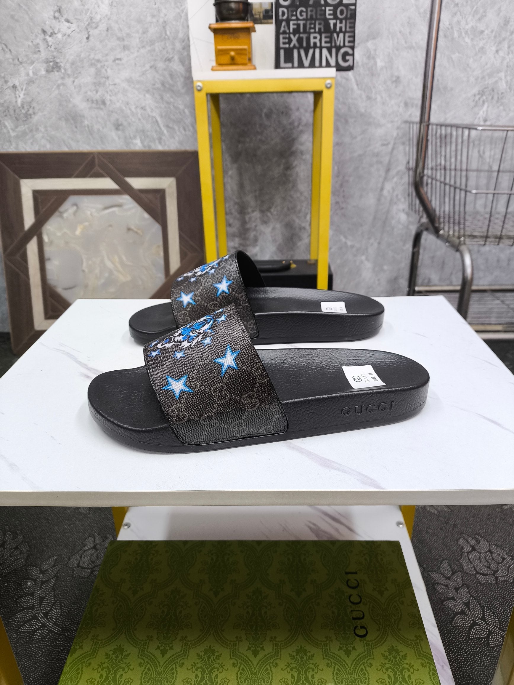 GG Men's Slide Brown Sheepskin 535381