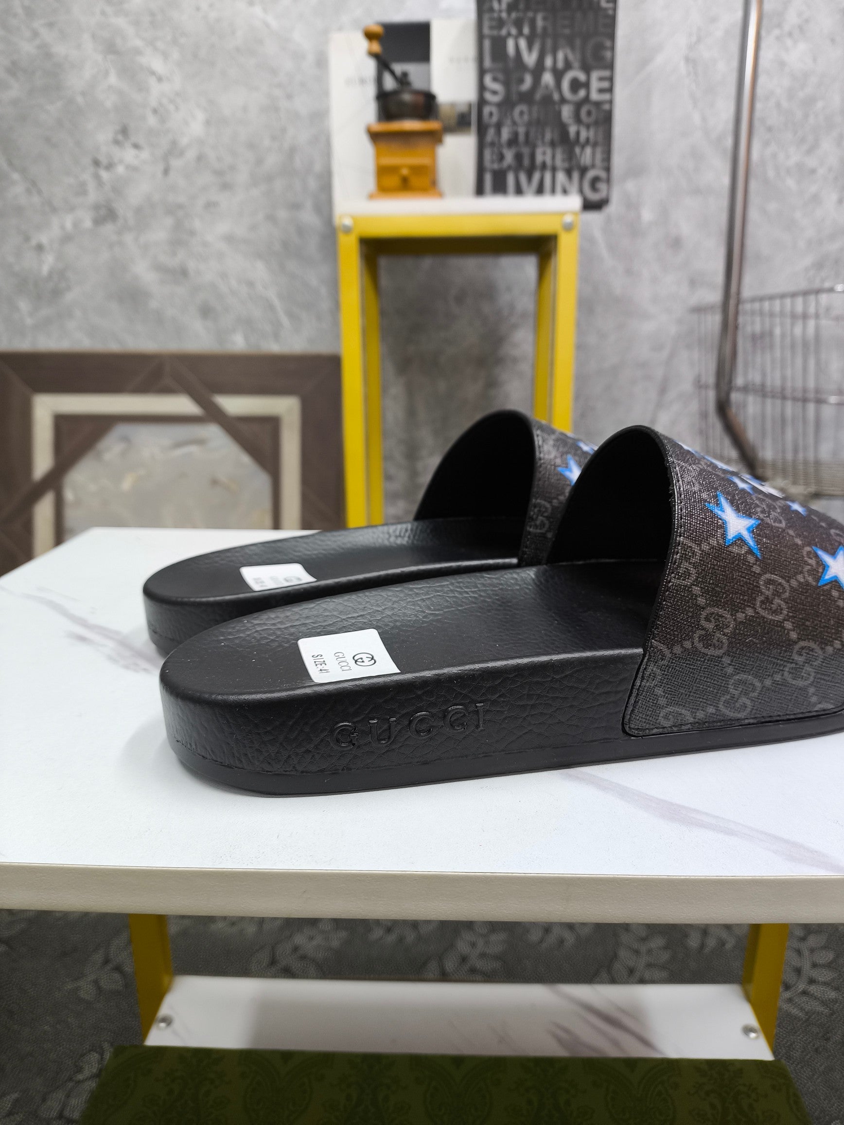 GG Men's Slide Brown Sheepskin 535381