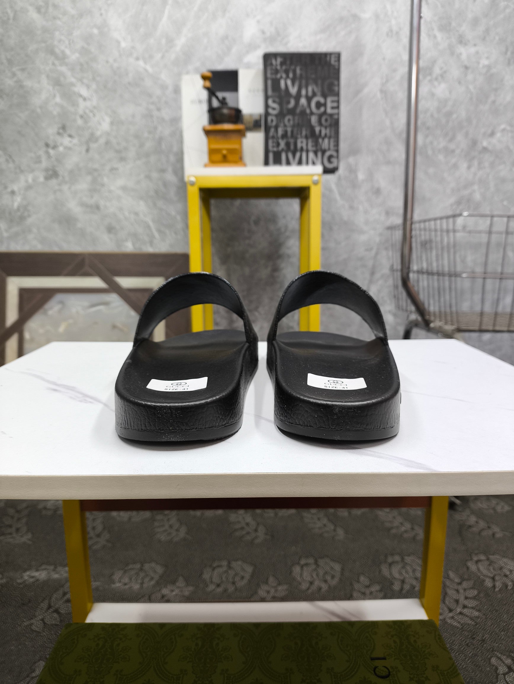 GG Men's Slide Brown Sheepskin 535381