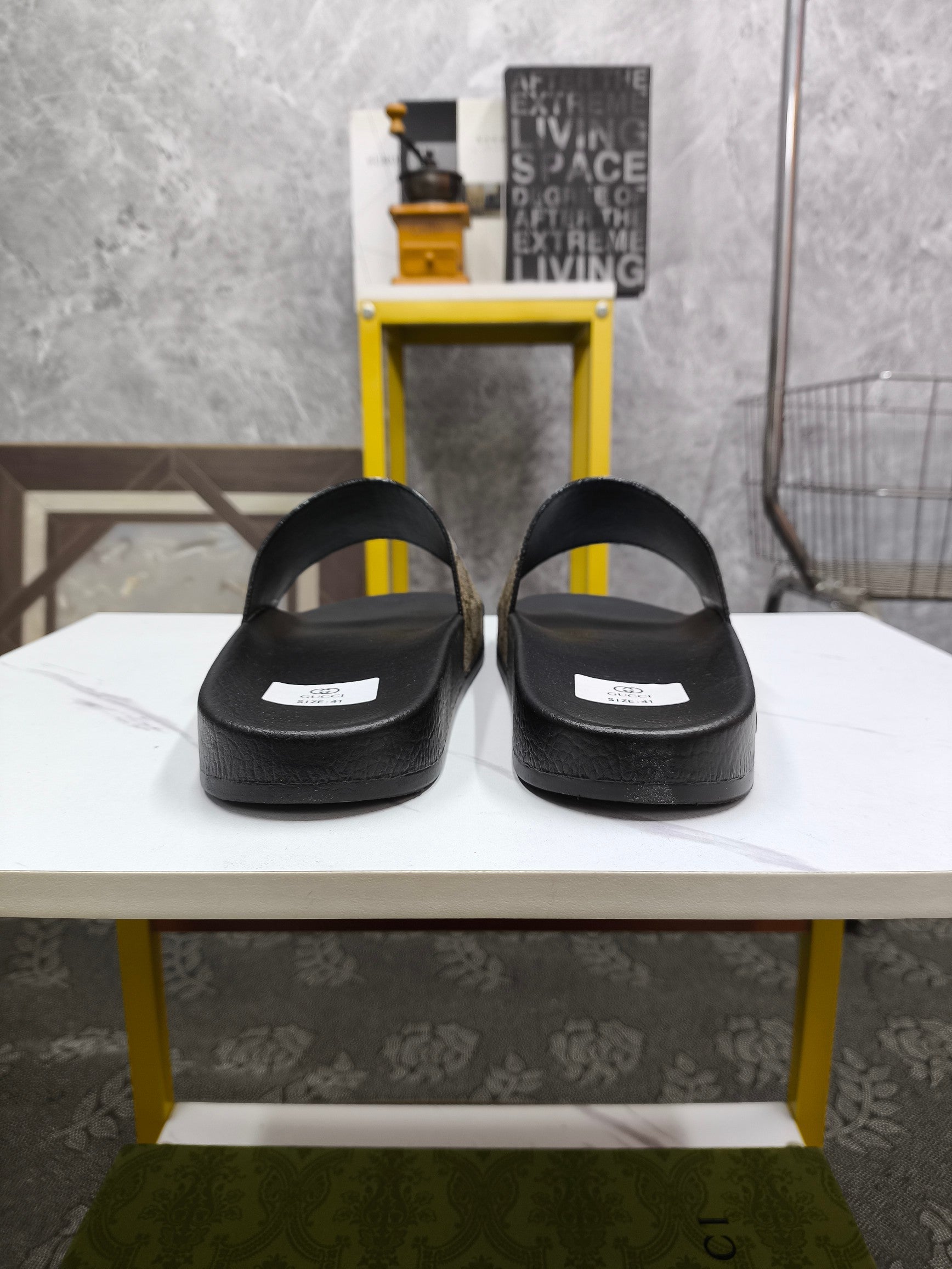 GG Men's Slide Light Brown Sheepskin 535382