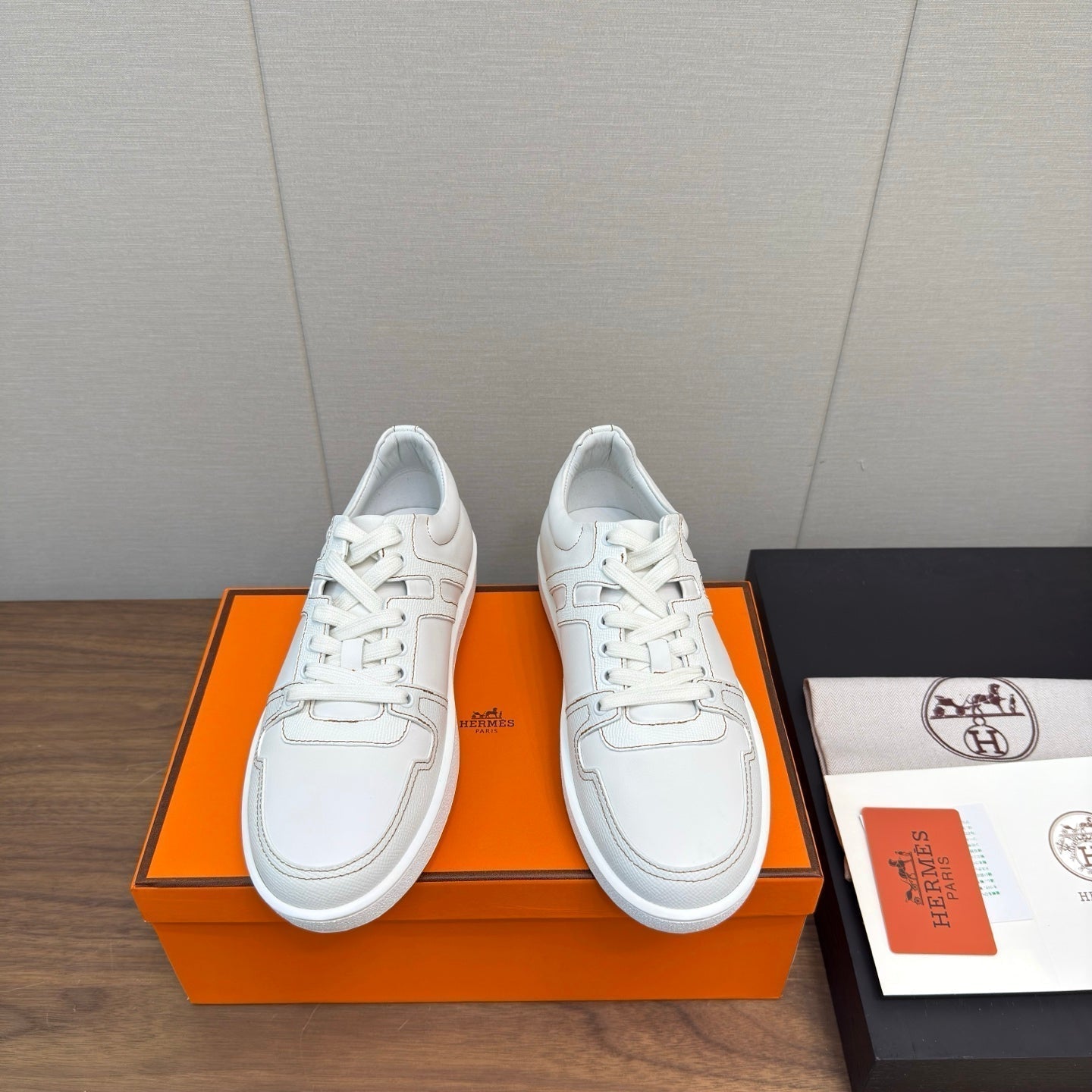 HM Join Sneaker White Calfskin 213519