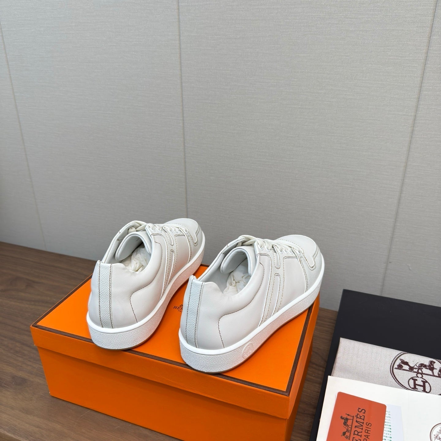 HM Join Sneaker White Calfskin 213519