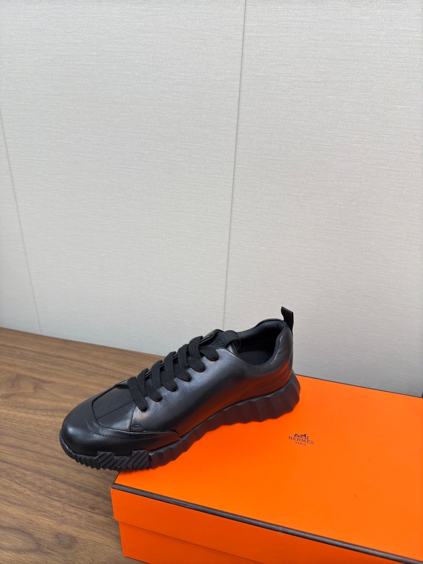 HM Bouncing Sneaker Black Calfskin 213522