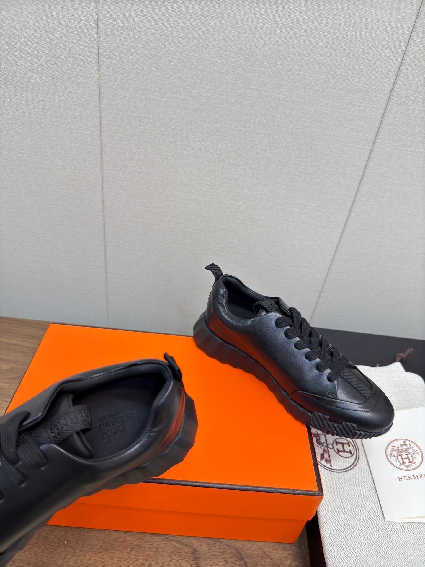 HM Bouncing Sneaker Black Calfskin 213522