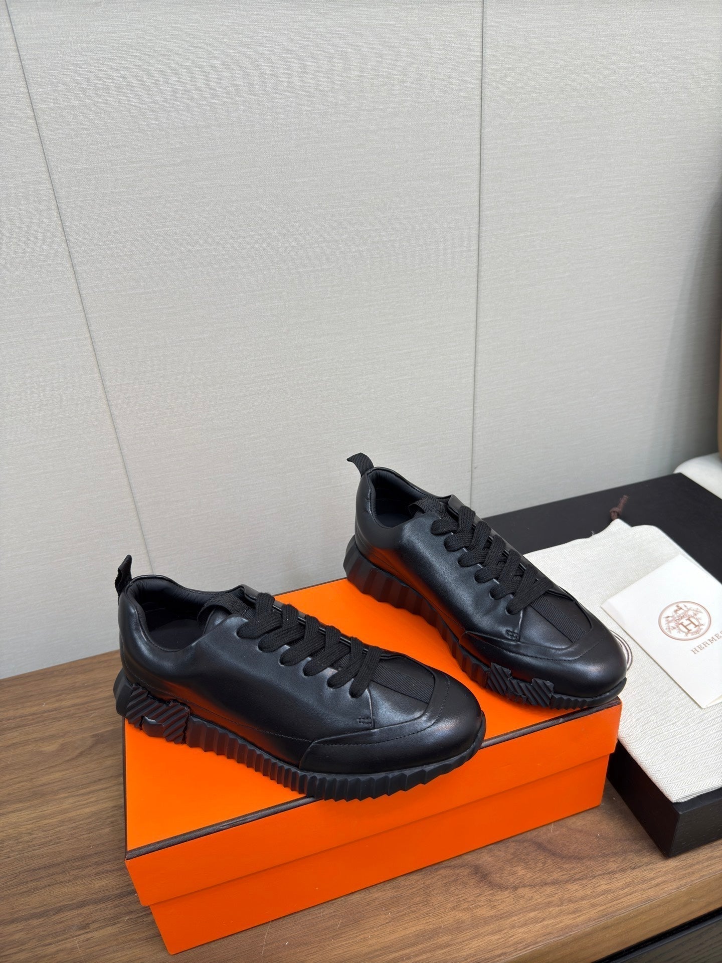 HM Bouncing Sneaker Black Calfskin 213522