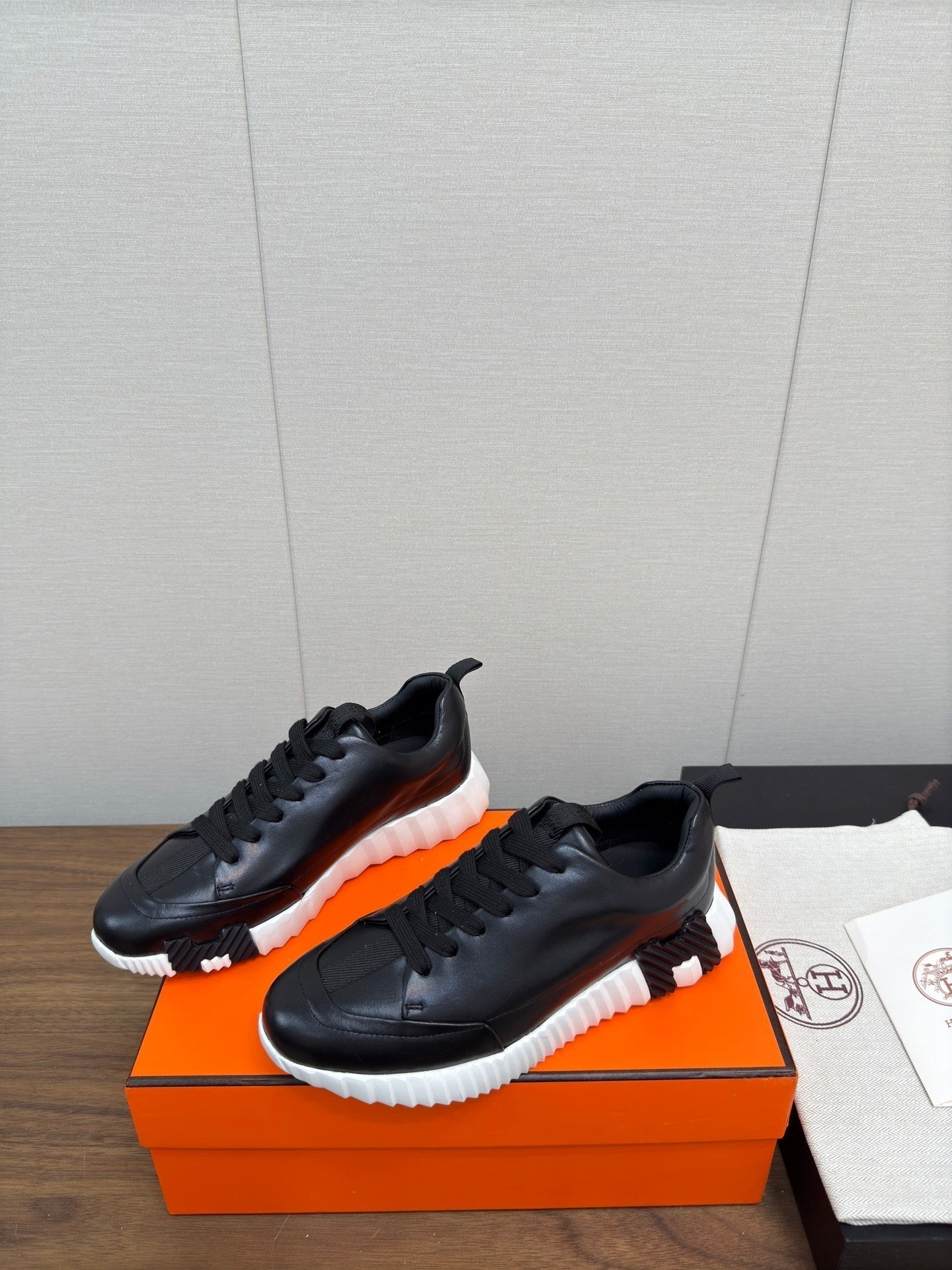 HM Bouncing Sneaker Black mix White Calfskin 213525