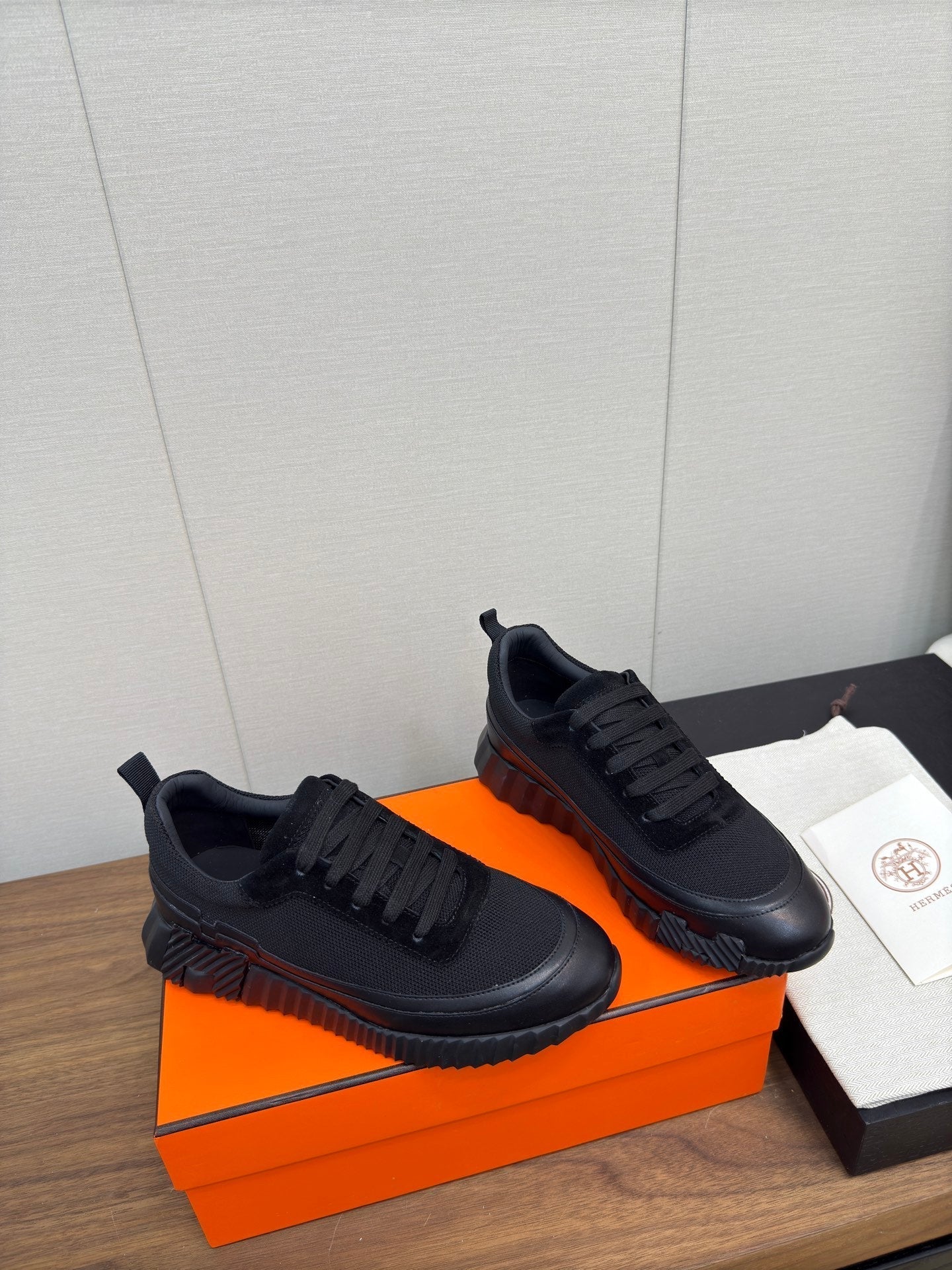 HM Bouncing Sneaker Black Fabric 213528