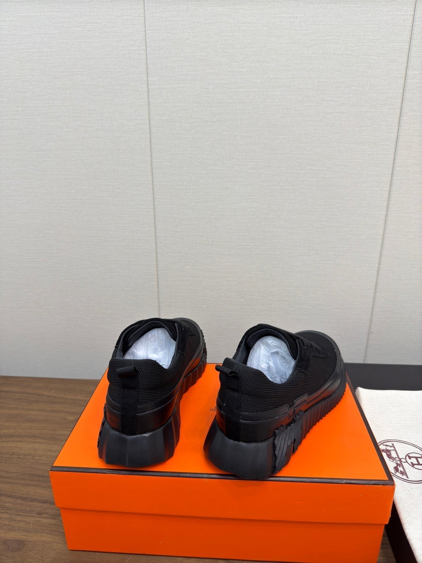 HM Bouncing Sneaker Black Fabric 213528