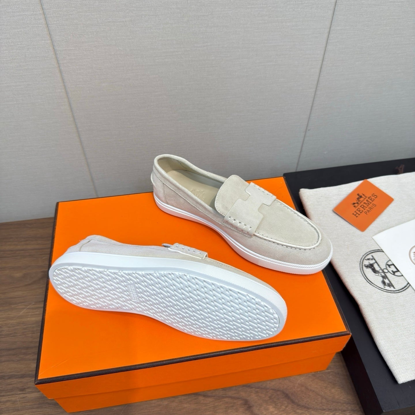 HM 25 Loafers White Cowhide 329171