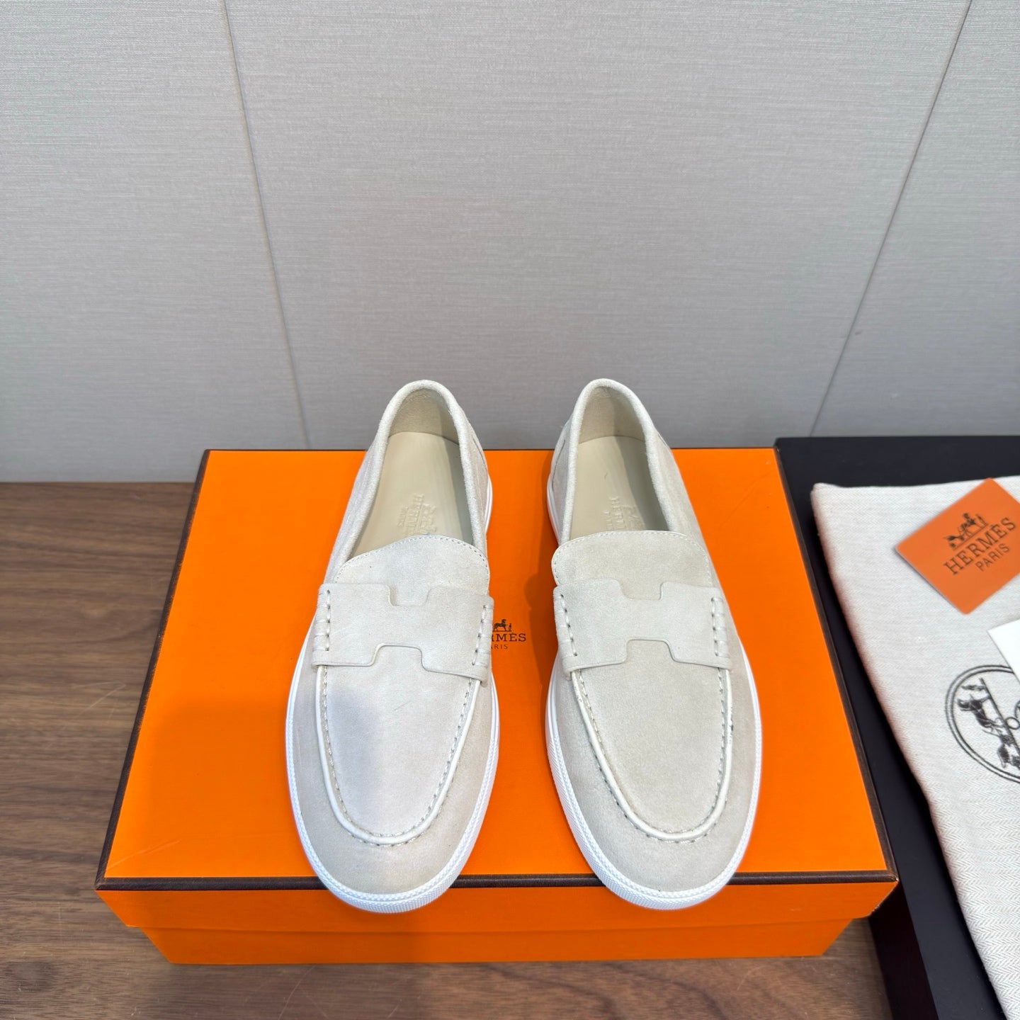 HM 25 Loafers White Cowhide 329171