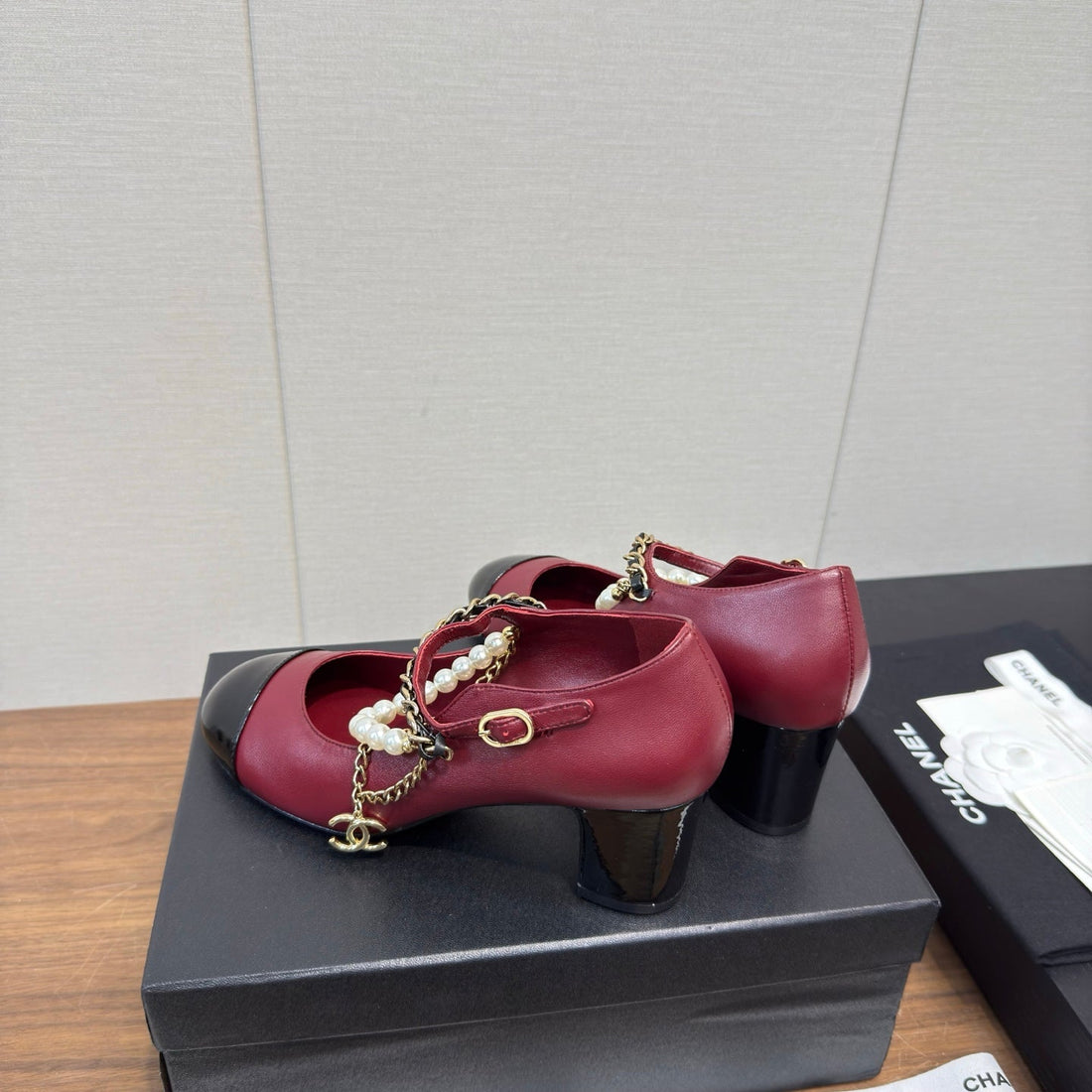 Chanel 25 Mary Jane Ankle Chain Pump Burgundy black Cowhide 465598