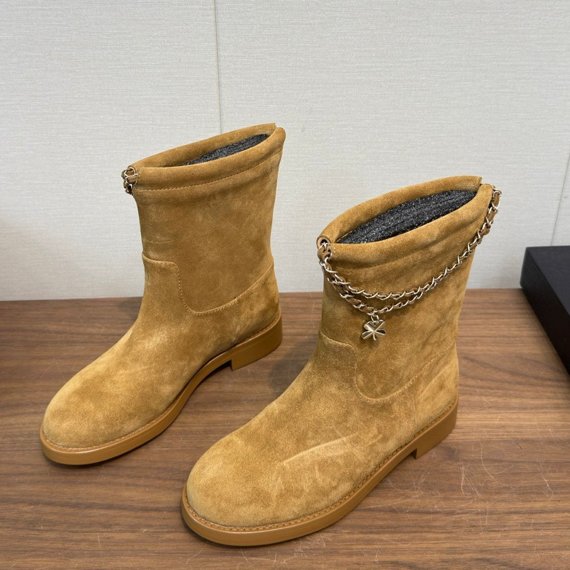 Chanel 25 Boot Camel Suede 465611