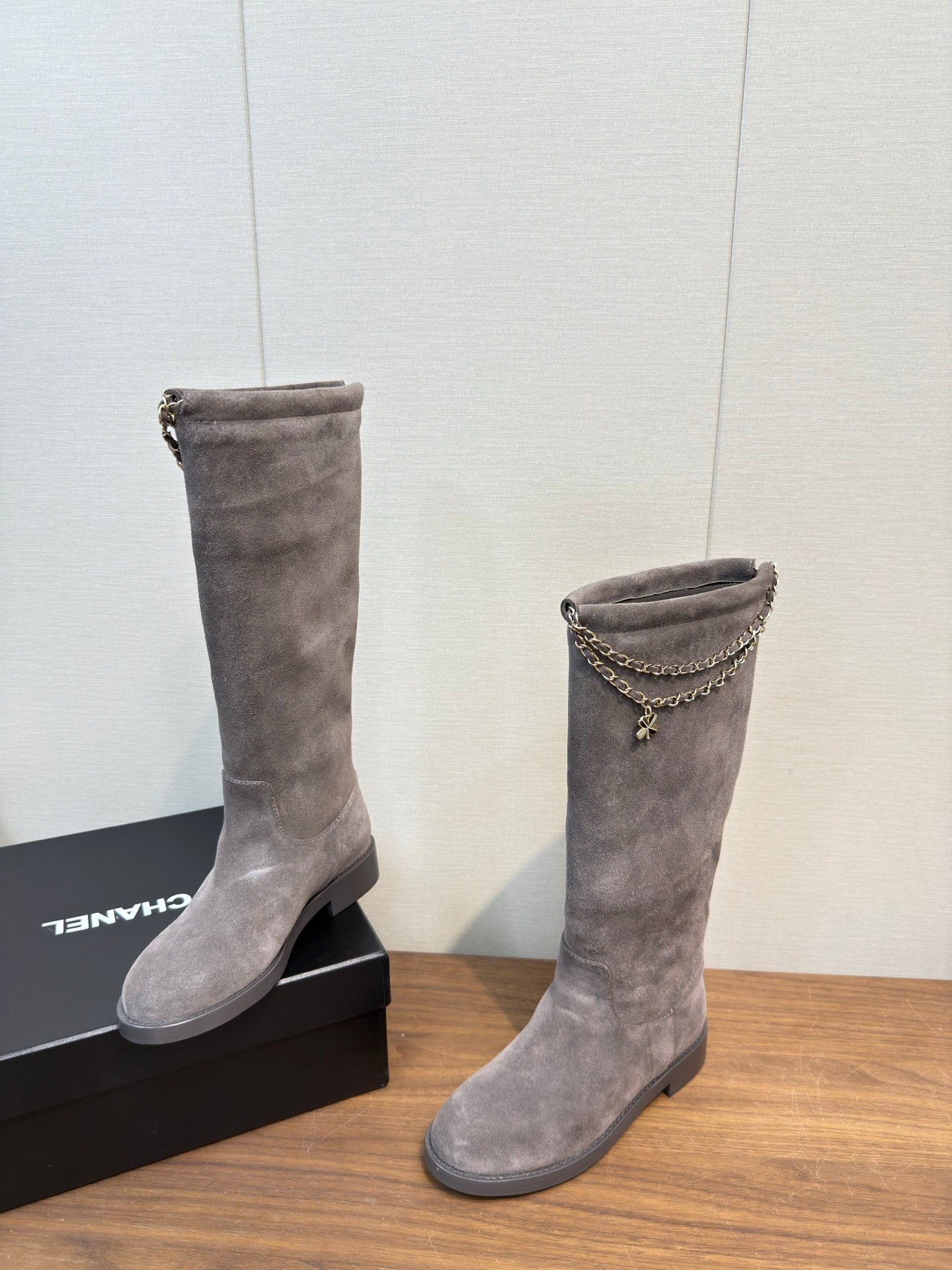 Chanel 25 Long Boot Grey Suede 465614