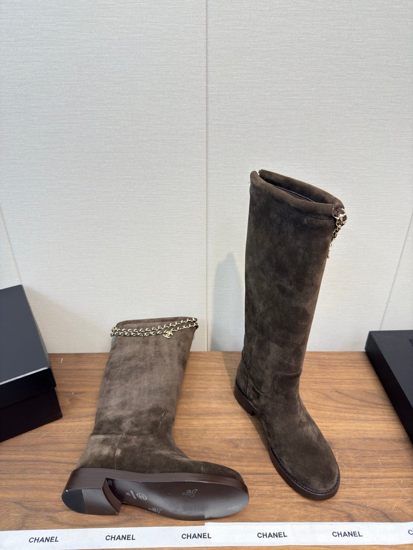 Chanel 25 Long Boot Brown Suede 465617