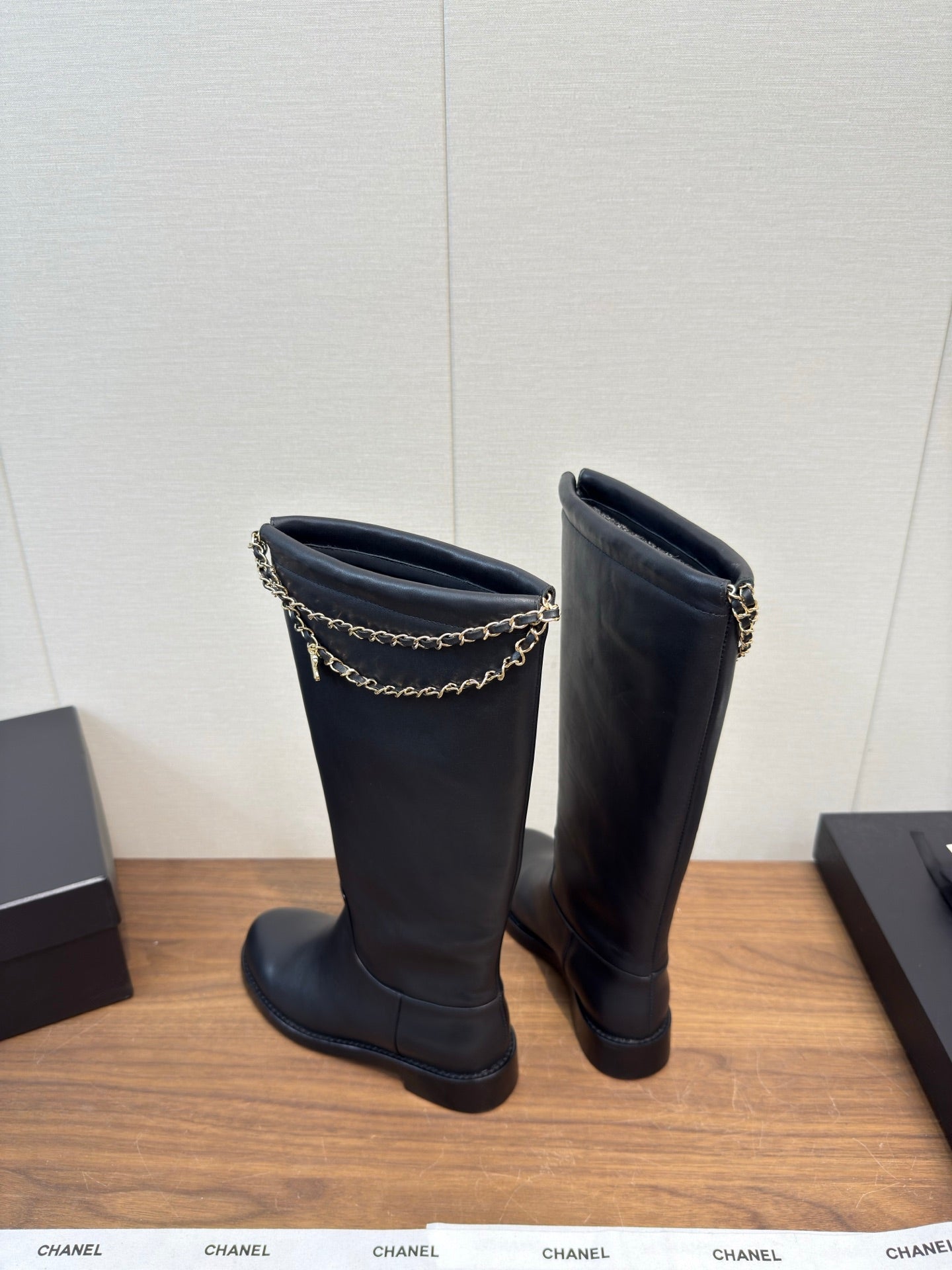 Chanel 25 Long Boot Black Calfskin 465618