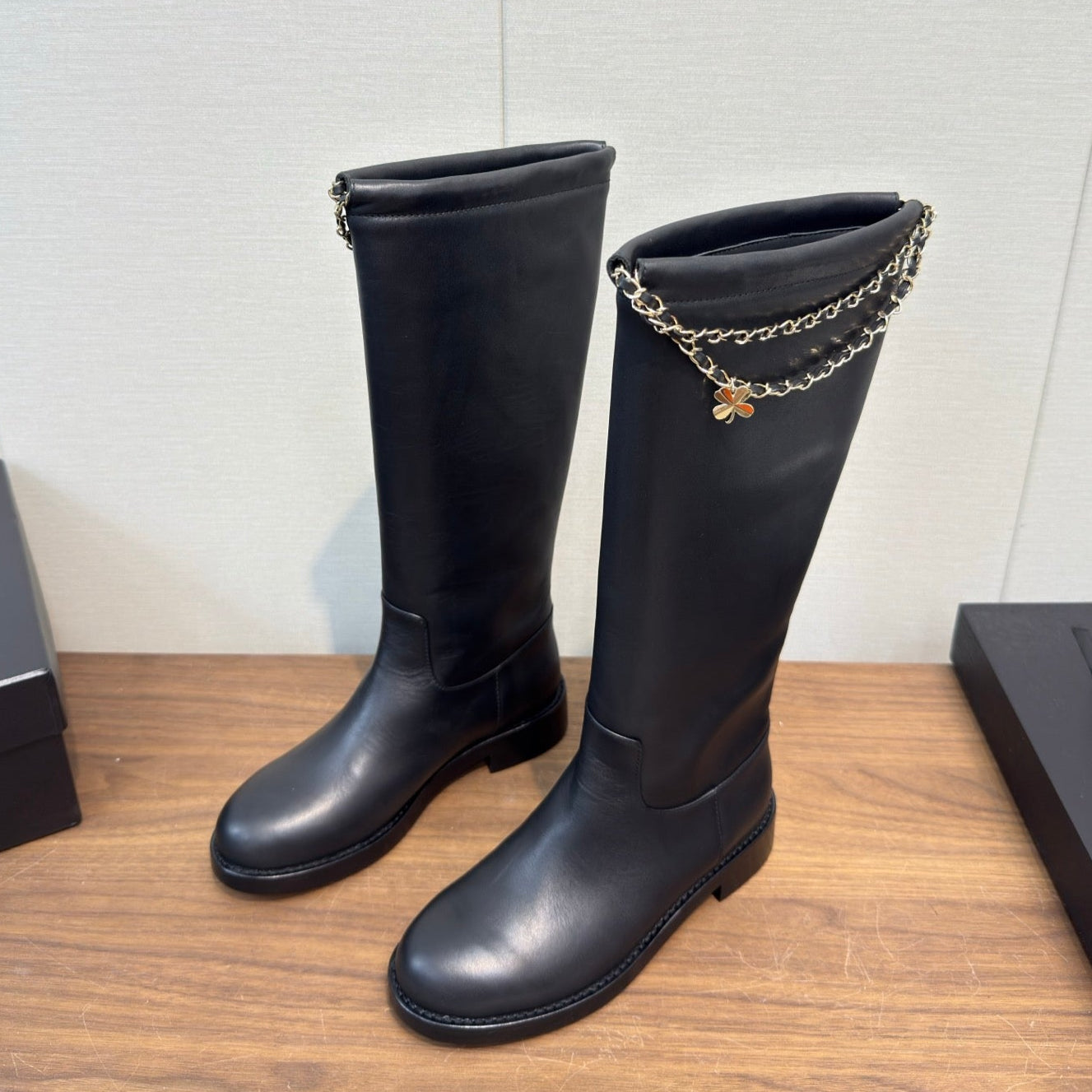 Chanel 25 Long Boot Black Calfskin 465618