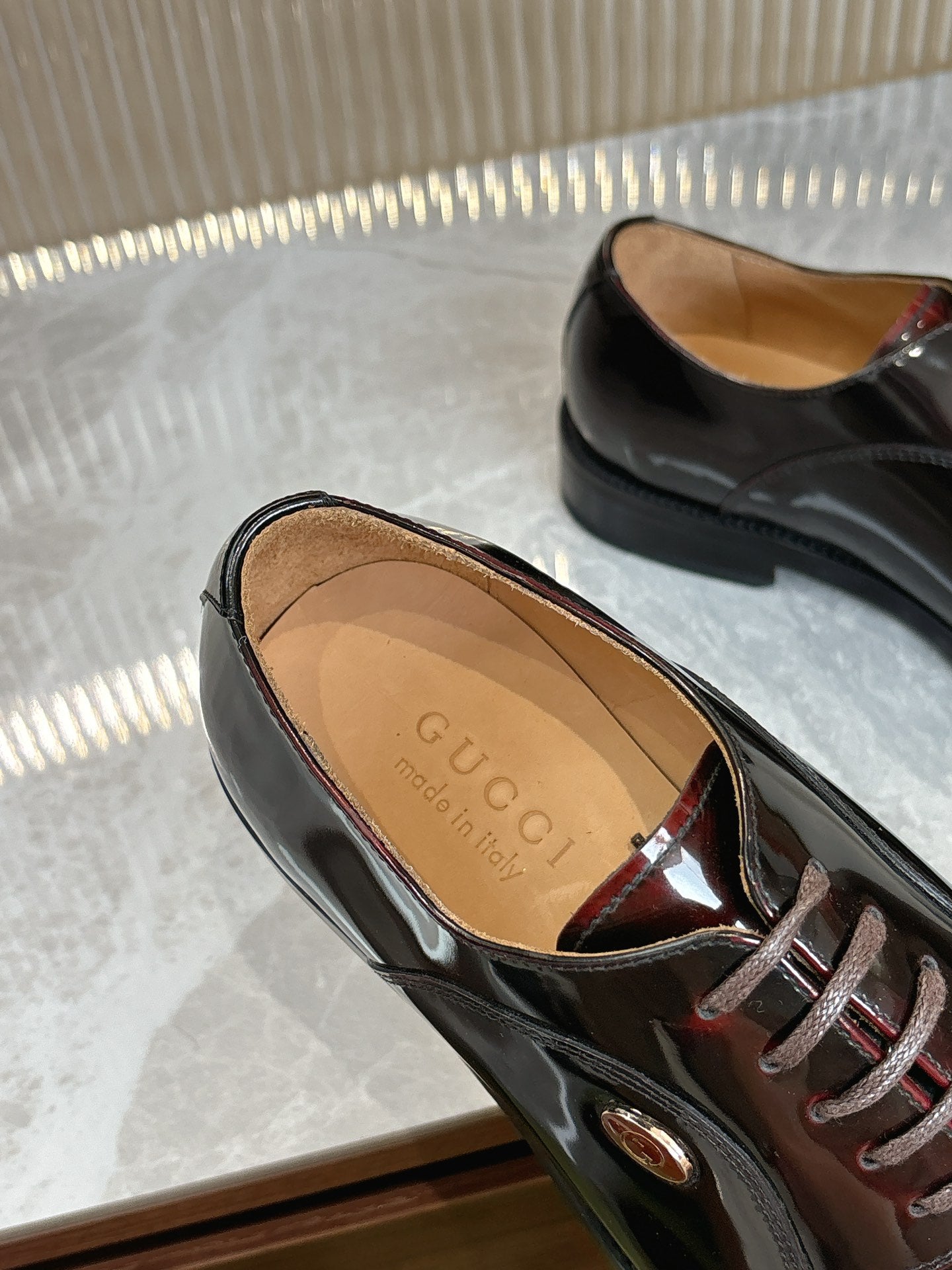 GG Men's Oxford Shoe Burgundy Patent Leather 524015